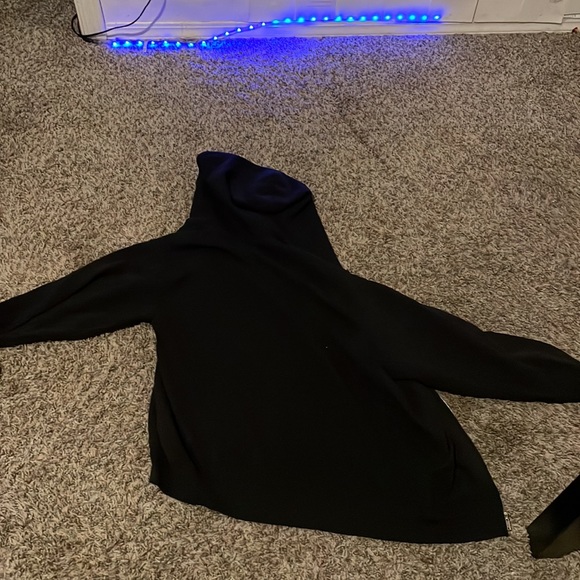 plain black hoodie - Picture 2 of 2